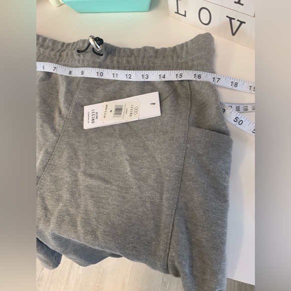 5 for $25- NWT - originally $32- LEG3ND Gray Shorts Size Medium - Picture 12 of 16